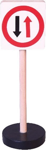 Leseni prometni znak – prednost nasproti vozečih BABU