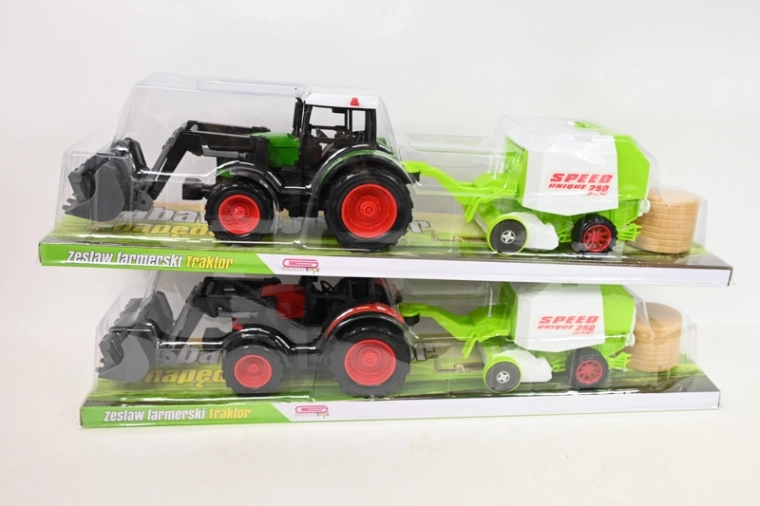 Otroški traktor s kmetijskim priključkom