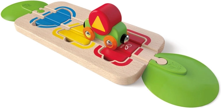 Hape lesena železnica – tirnice z oblikami
