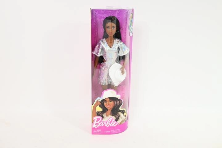 Barbie Fashionistas punčka kavbojka v bleščeči obleki
