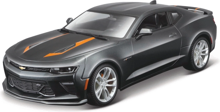 Maisto Chevrolet Camaro 50th Anniversary 2017 1:18 kovinsko siva