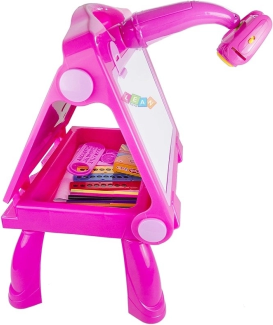 Rožnata tabla s projektorjem za risanje in barvanje