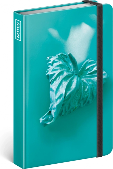 Elegantni črtni zvezek z motivom srca Andreje Katonove