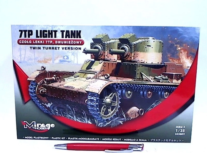 Mirage Hobby lahki tank 7TP z dvema kupolama – plastični model