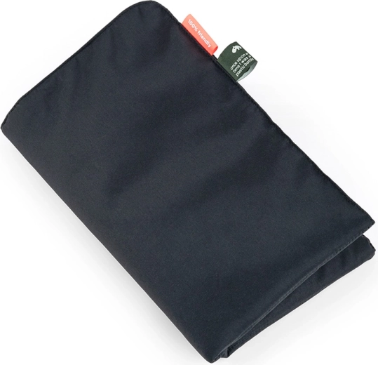 Velika prešita previjalna torba Done by Deer v črni barvi