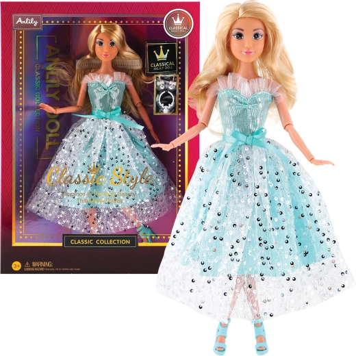 Modna punčka v dolgih svetlo modrih večernih oblekah