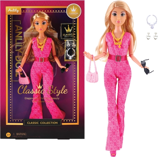 Ročna lutka z rožnatimi oblačili