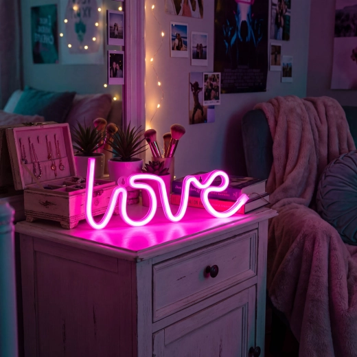 Rožnata neonska LED-lučka Love