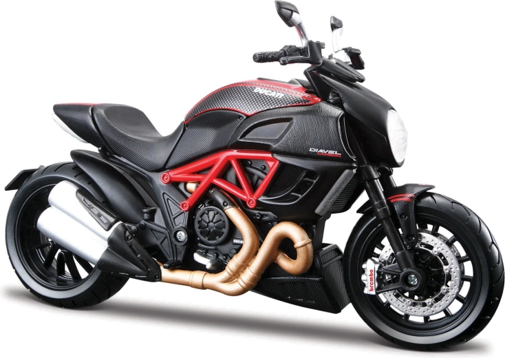 Maisto Ducati Diavel Carbon motocikel za sestavljanje 1:12