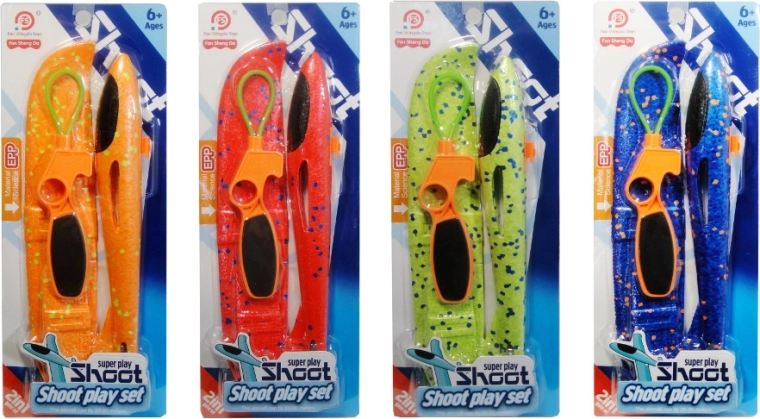 Peneče metano letalo z izstreljevalnikom in svetlobo