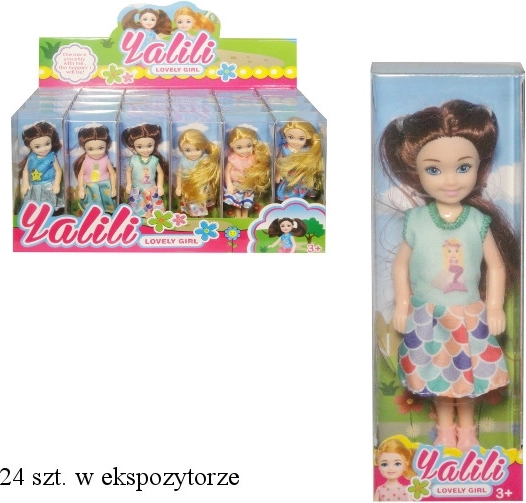 Mini punčka v različnih outfitih