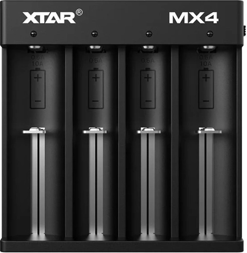 Polnilnik akumulatorjev XTAR MX4