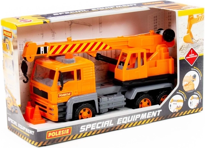 Igrača žerjav s premičnim kavljem in ročnim vitlom