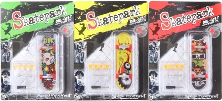 Vijačni mini skateboard z dodatki