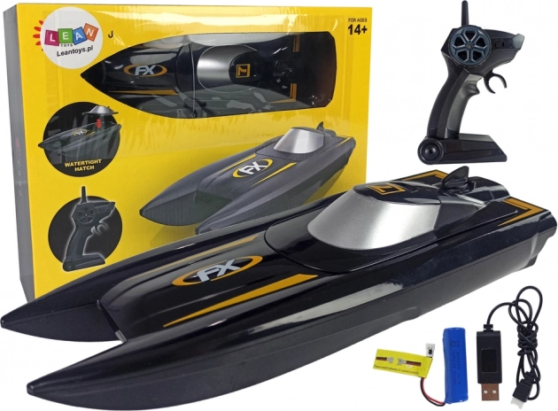 RC dirkalni čoln 1:47, 2,4 GHz, doseg 50 m