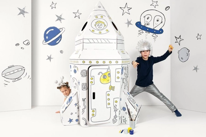 Velika kartonska vesoljska raketa