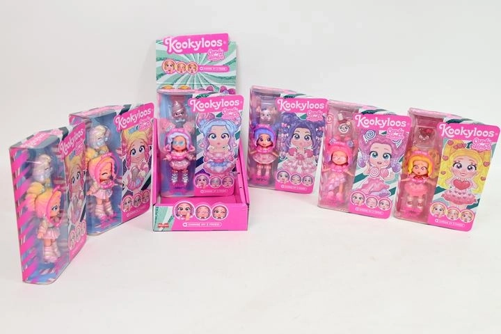 Punčka KookyLoos Candy Land – mešanica