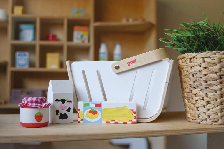 Goki MiniShopper shopping basket with wallet