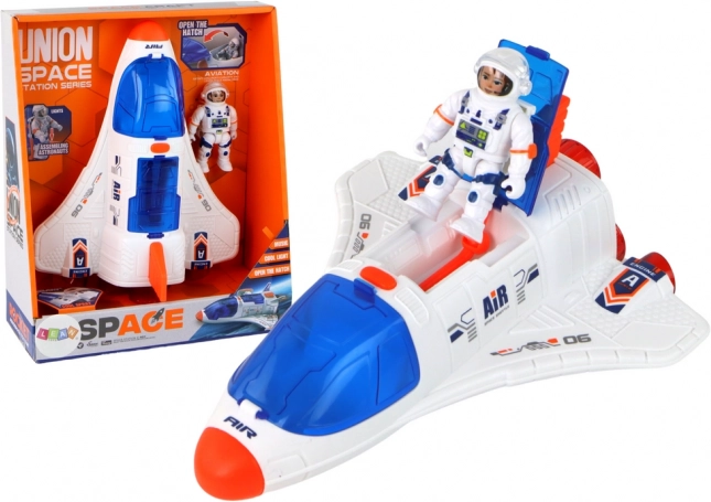 Kozmična misija – raketa z astronavtom, 2 deli