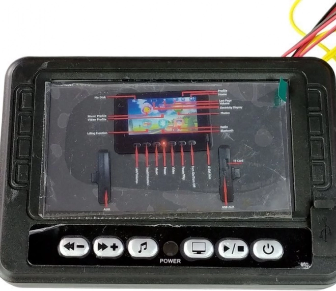 Glasbeni panel LCD MP4 za Range Rover