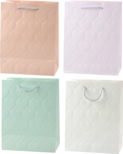 Elegantna darilna vrečka z reliefnimi srci 23 x 18 x 10,5 cm