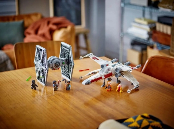 LEGO Star Wars 75393 TIE Fighter in X-Wing - kombinirani komplet