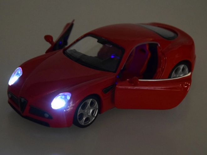 Model avtomobila iz kovine Alfa Romeo 8C Competizione, merilo 1:32
