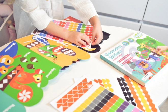 Geometrijske nalepke živali Woopie za kreativno učenje