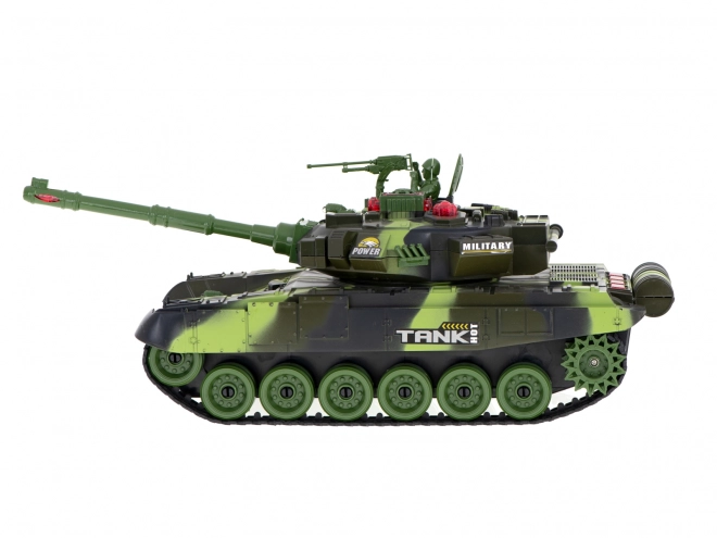 Vojaški tank na daljinsko vodenje z gozdno kamuflažo