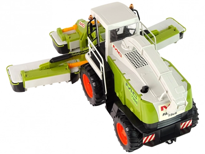 Kmetijski stroj Combine MC 7366 Large Green