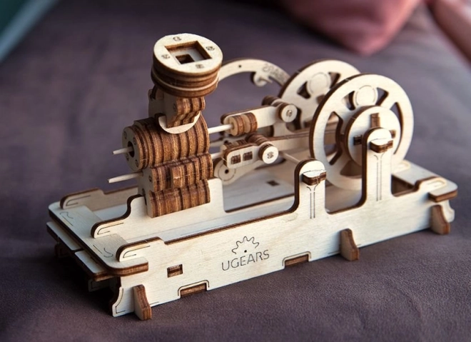 Ugears 3D sestavljanka motor