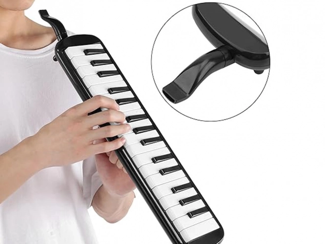 Melodika s tipkami in etuijem