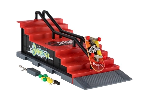 Skatepark - prstna rolka s plastično rampo 8cm in dodanimi dodatki, različni modeli v škatli 28x18cm