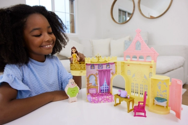 Mala punčka Disney Princeske in čarobna presenečenja igralni set