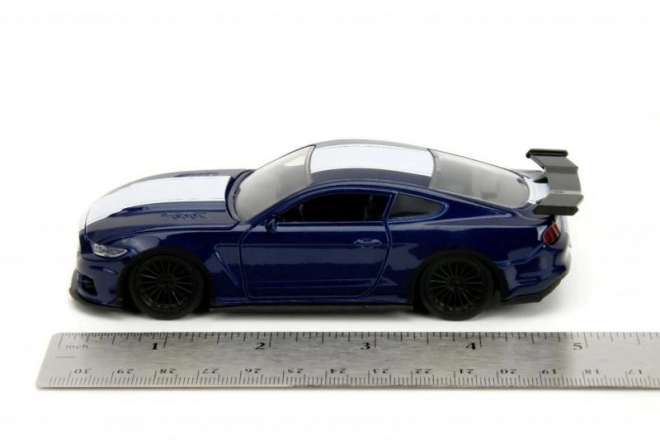 Dvojni paket modelov avtomobilov Ford Mustang GT350 in Plymouth Road Runner iz Hitri in drzni