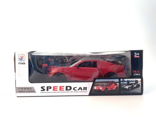 Športni RC avto rdeč
