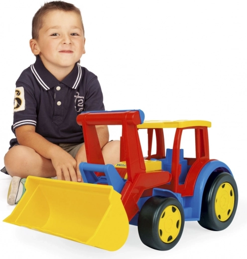 Interaktivna igra z realističnimi funkcijami