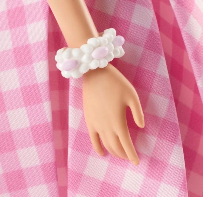 Filmovna lutka Barbie Margot Robbie kot Barbie v roza obleki
