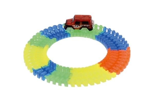 Tirna, ki sveti v temi + avto na baterije plastika 57 kosov dolžina 72 cm na kartici 17x24x7 cm
