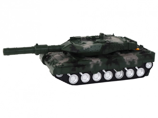 Zeleni RC tank
