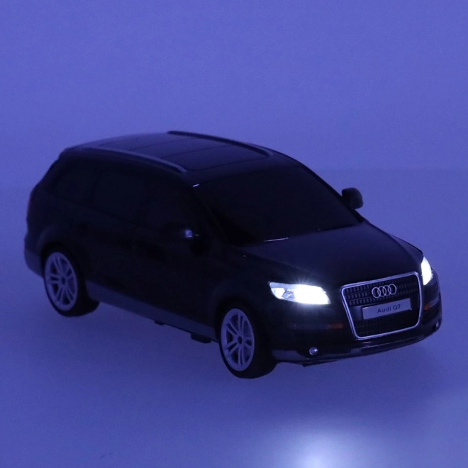 Daljinsko vodeni avtomobil Audi Q7 1:24 črna