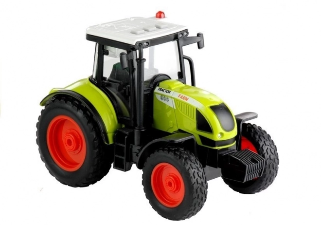 Traktor s stiskalnico za bale