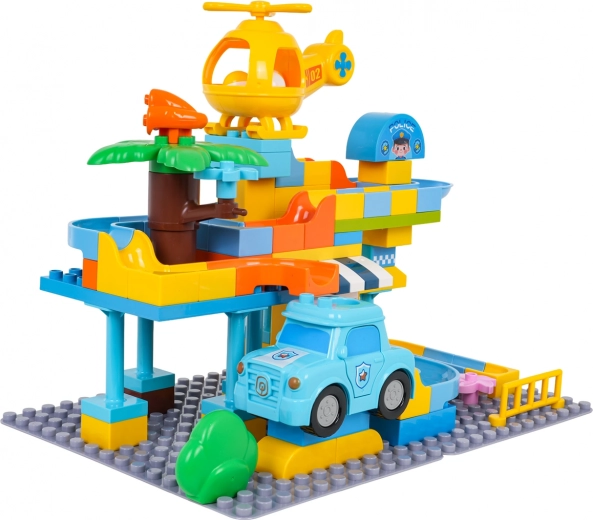 Enostavno spajanje in stabilna konstrukcija