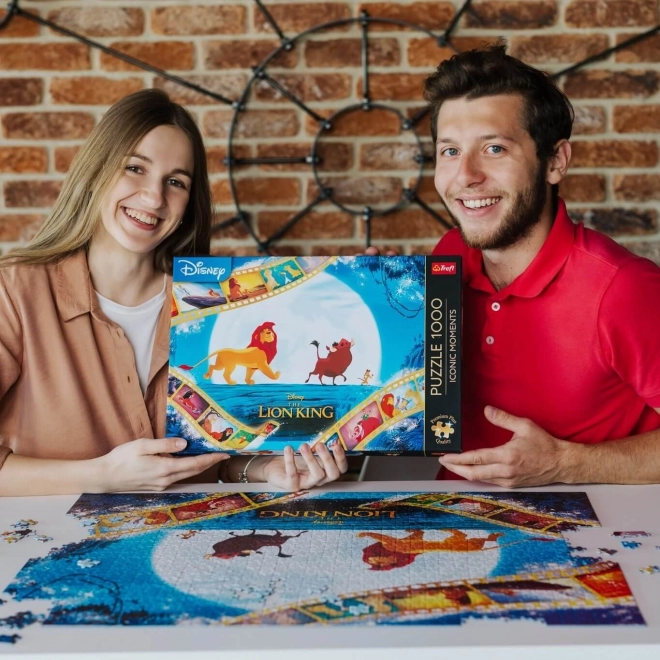 Puzzle Premium Plus Ikonični Trenutki: Levji kralj 1000 kosov