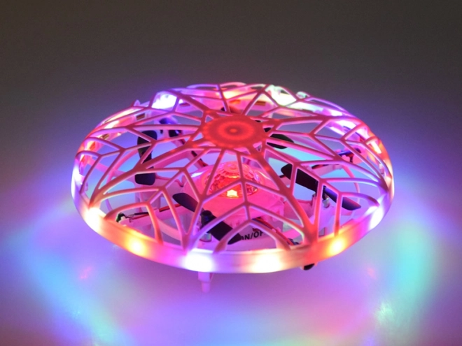 LED dron z ročnim upravljanjem