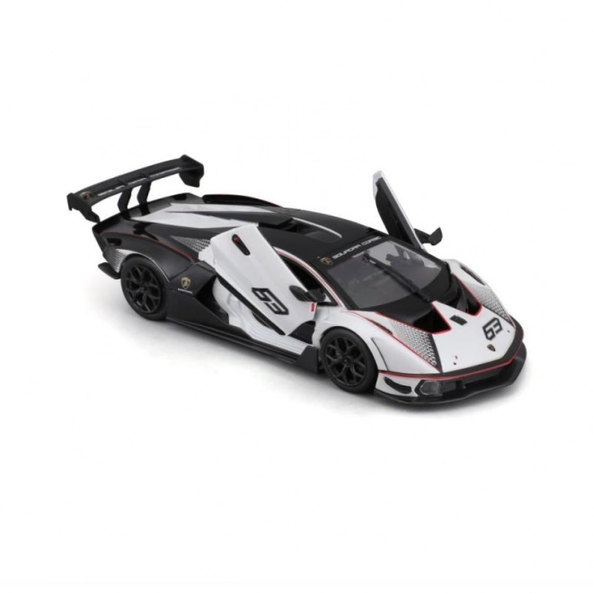 Bburago 1:24 Dirka Lamborghini Essenza SCV12 – Bela