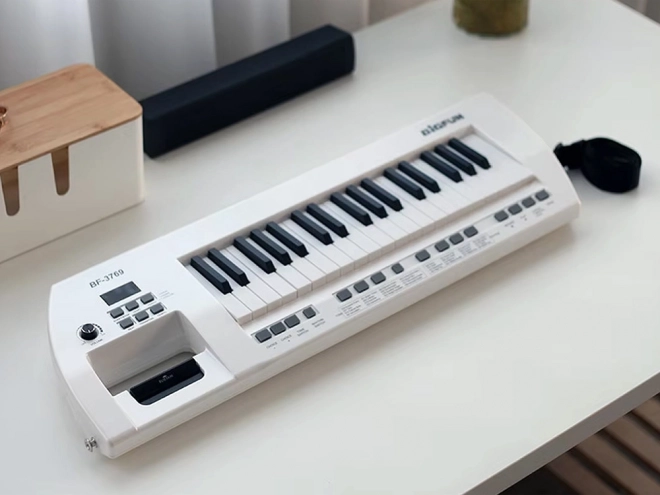 Električno klavir + mikrofon Igrača Instrument za otroke IN0173