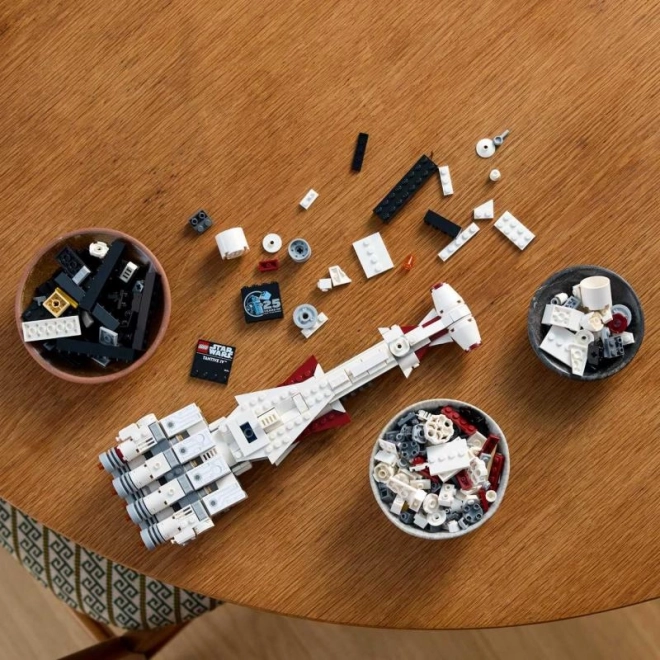 LEGO Star Wars Tantive IV zbirateljski model