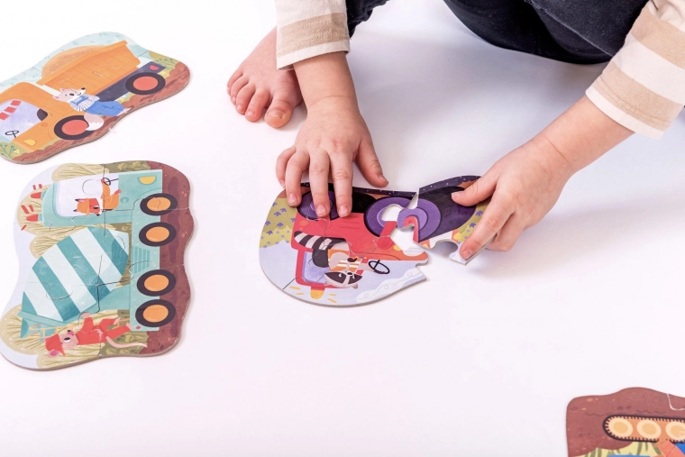 Učenje skozi igro: motorika in logika