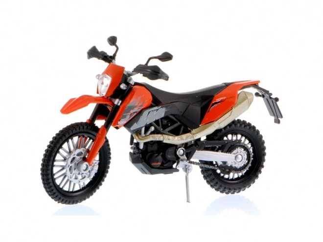 Motorka Welly kovinska 1:18